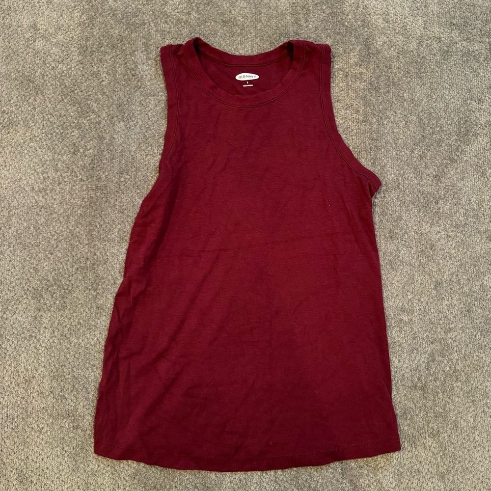 Old Navy maroon tank top